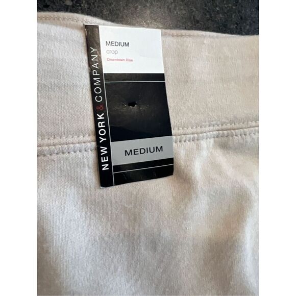 New York & Company Ruched cropped cotton-jersey track pants size M - Picture 8 of 10